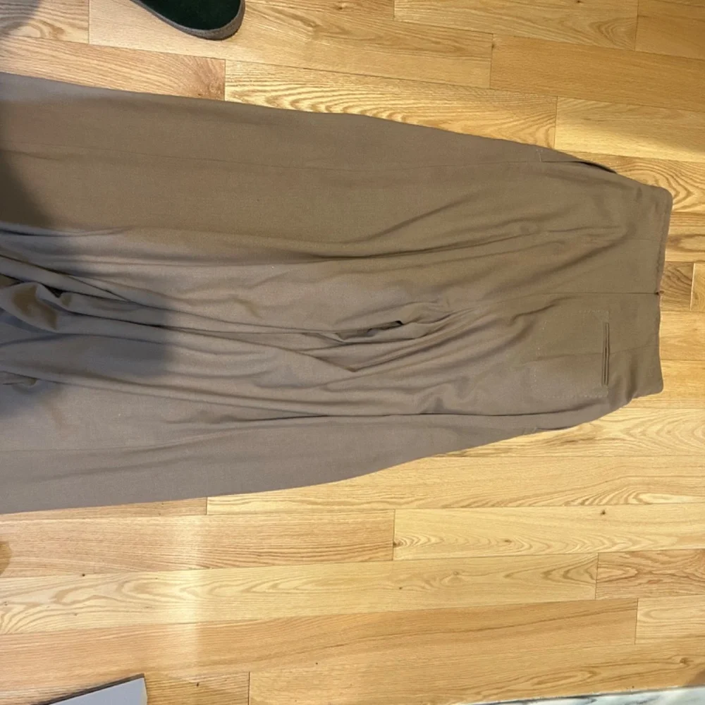 NWT VINTAGE speigel khaki pleated pants looks like skirt long beautiful drape - Picture 3 of 4